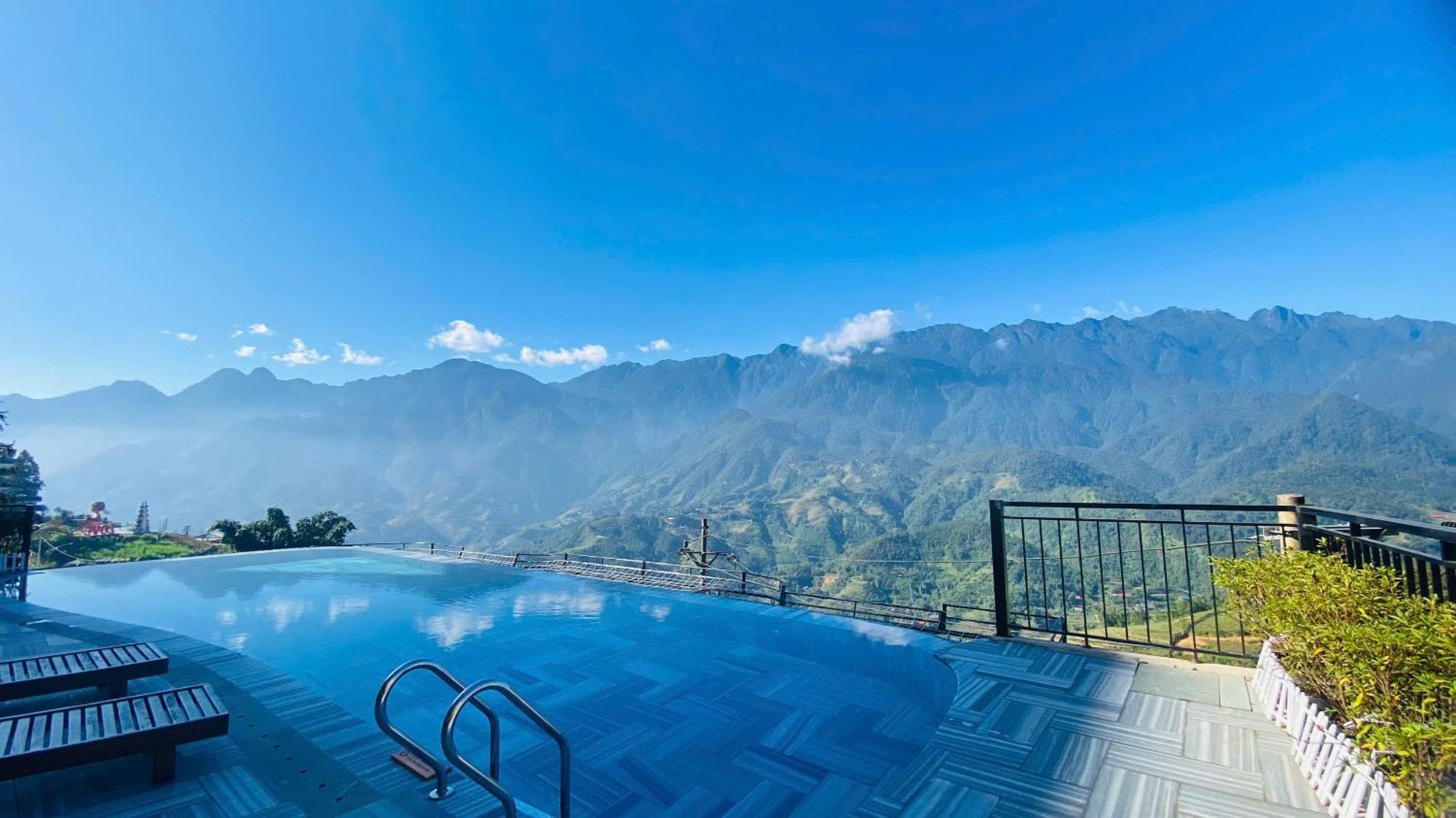 Fansipan View Hotel サパ エクステリア 写真